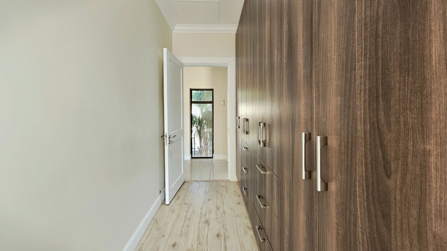 5 Bedroom Property for Sale in Kiepersol Free State